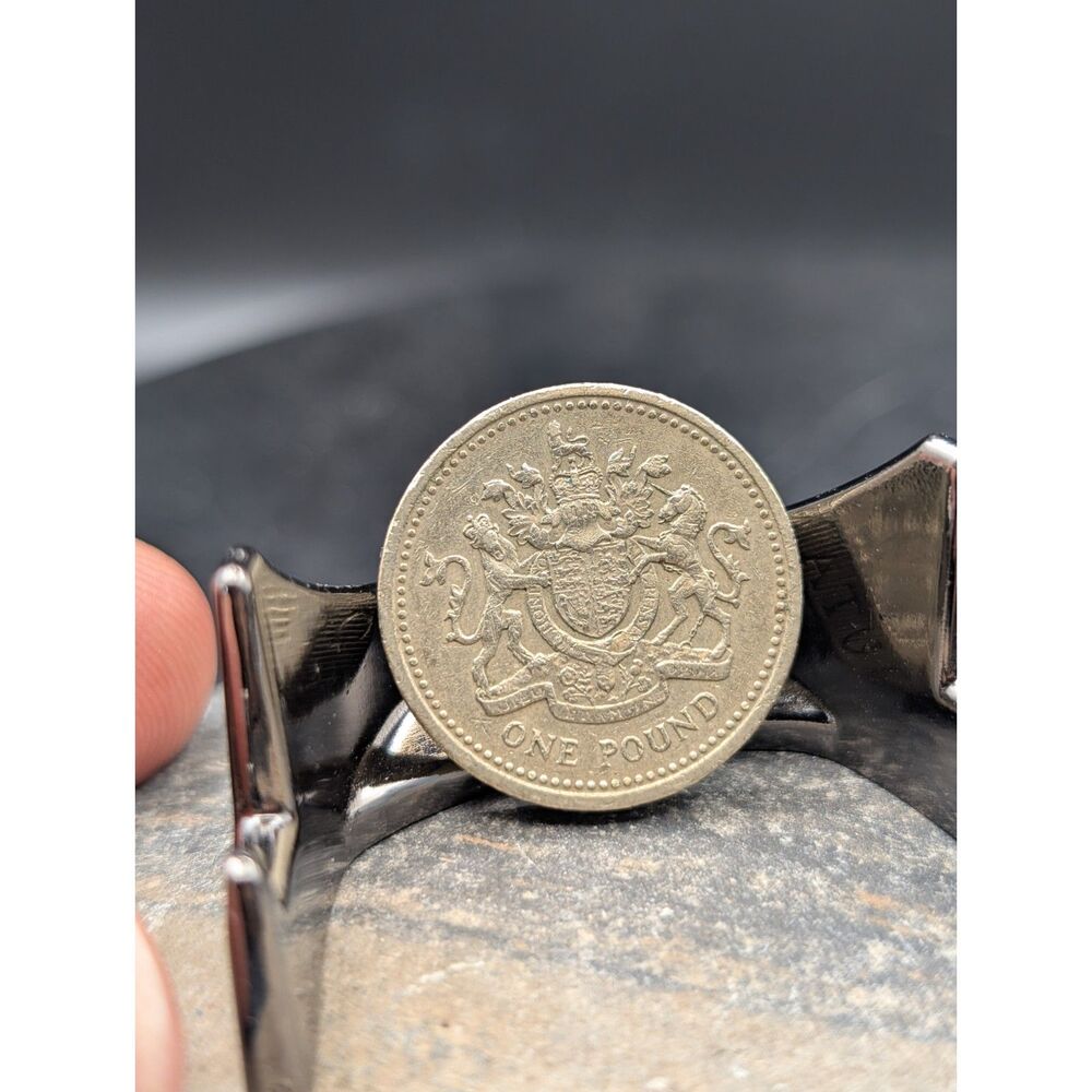1983 UK One Pound – First Year Issue – Royal Coat of Arms – Nickel‑Brass Coin